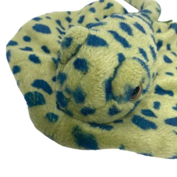 Wild Republic Spotted Manta Ray Stingray Plush Stuffed Animal Marine Stuffed Toy - Picture 4 of 5